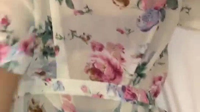 Xé quần làm thịt con em váy hoa